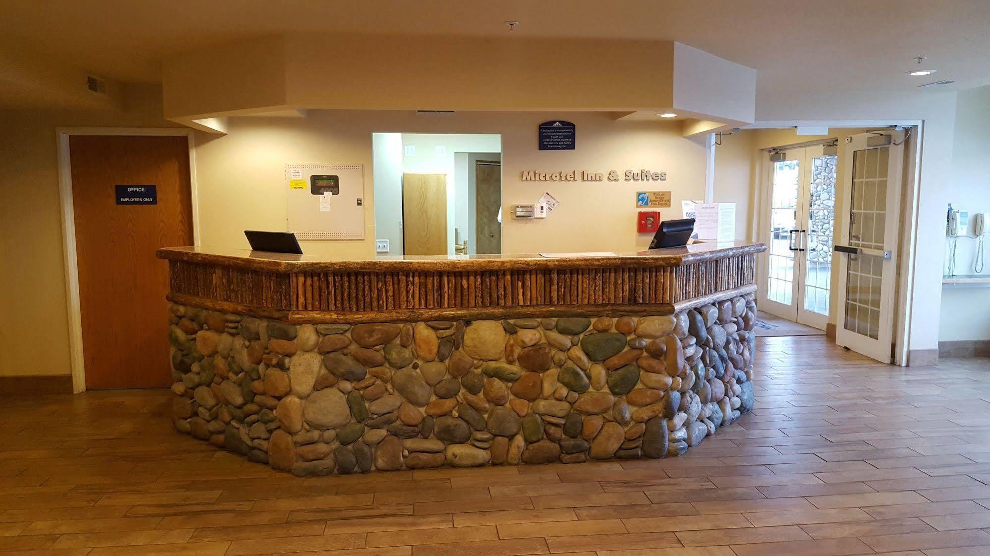 Microtel Inn & Suites By Wyndham Bozeman Buitenkant foto